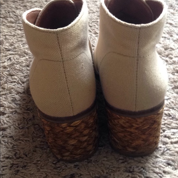 Lucky brand shoes - Picture 3 of 4